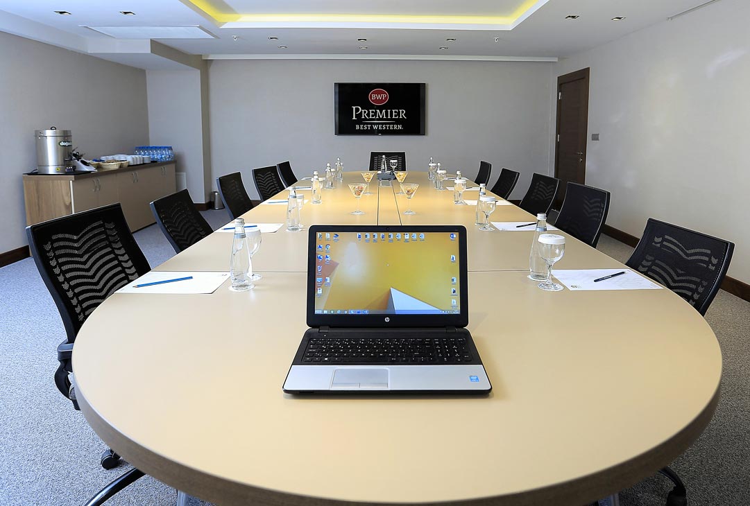 Best-Western-Premier-Karyaka-Bostanl-Meeting-Room-2